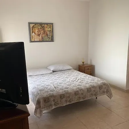 Apartment A Soli 6km Dal Mare